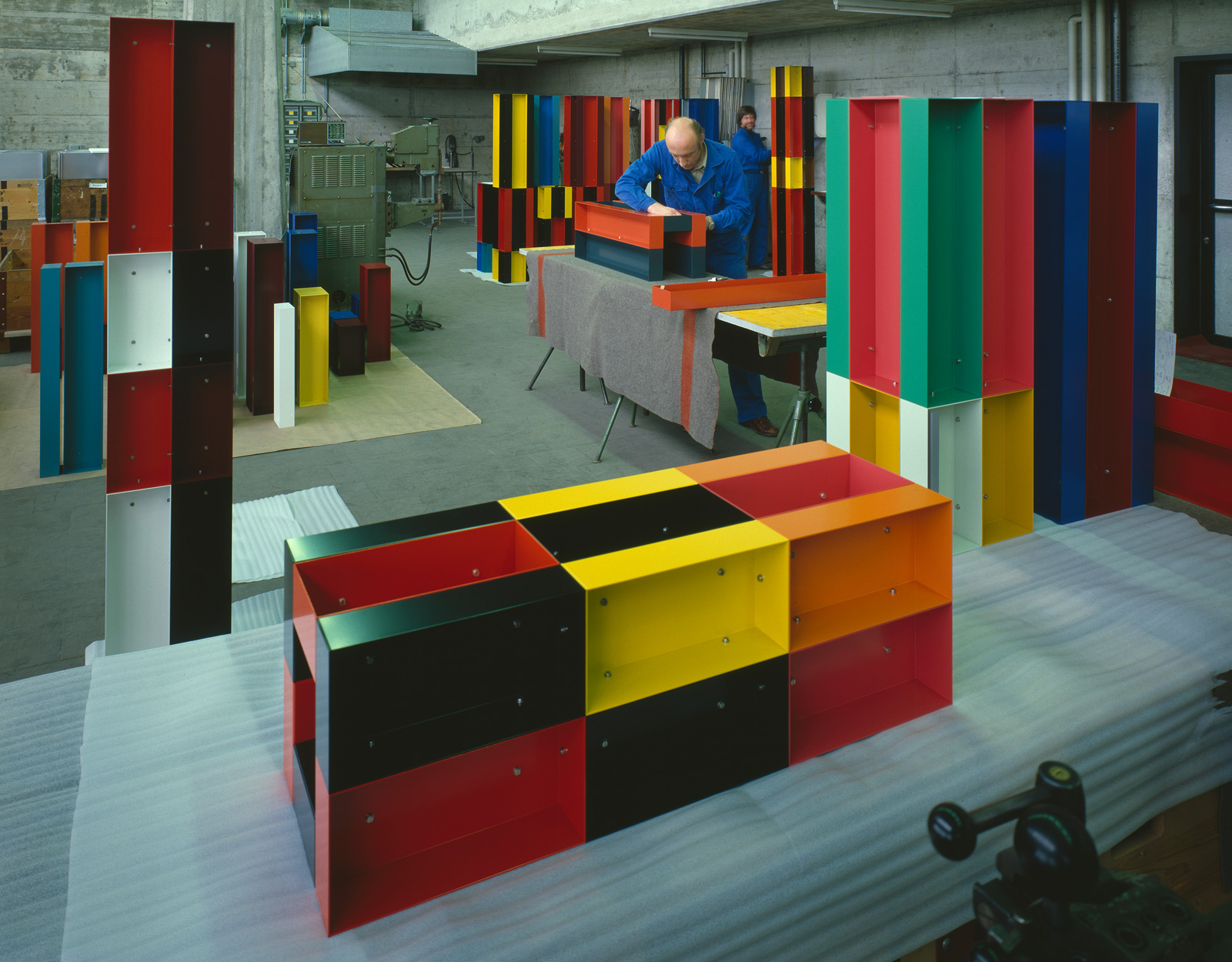 Profiler, Reading: Judd, LeWitt & Bill Made by Lehni At Hauser & Wirth (Fig. 11)
