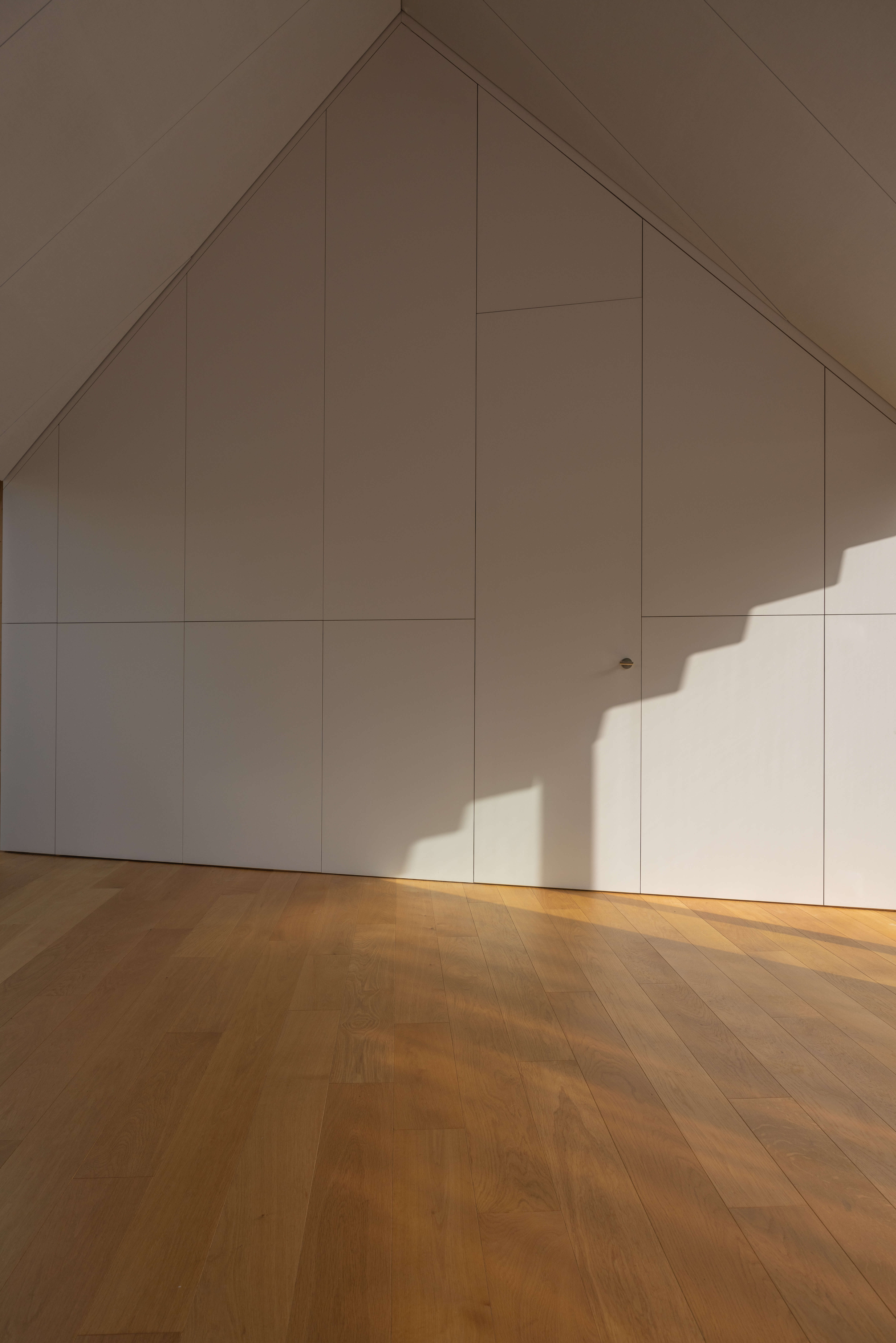 Profiler, Explore: Lorenz Bachmann Echoes of Architecture (Fig. 5)