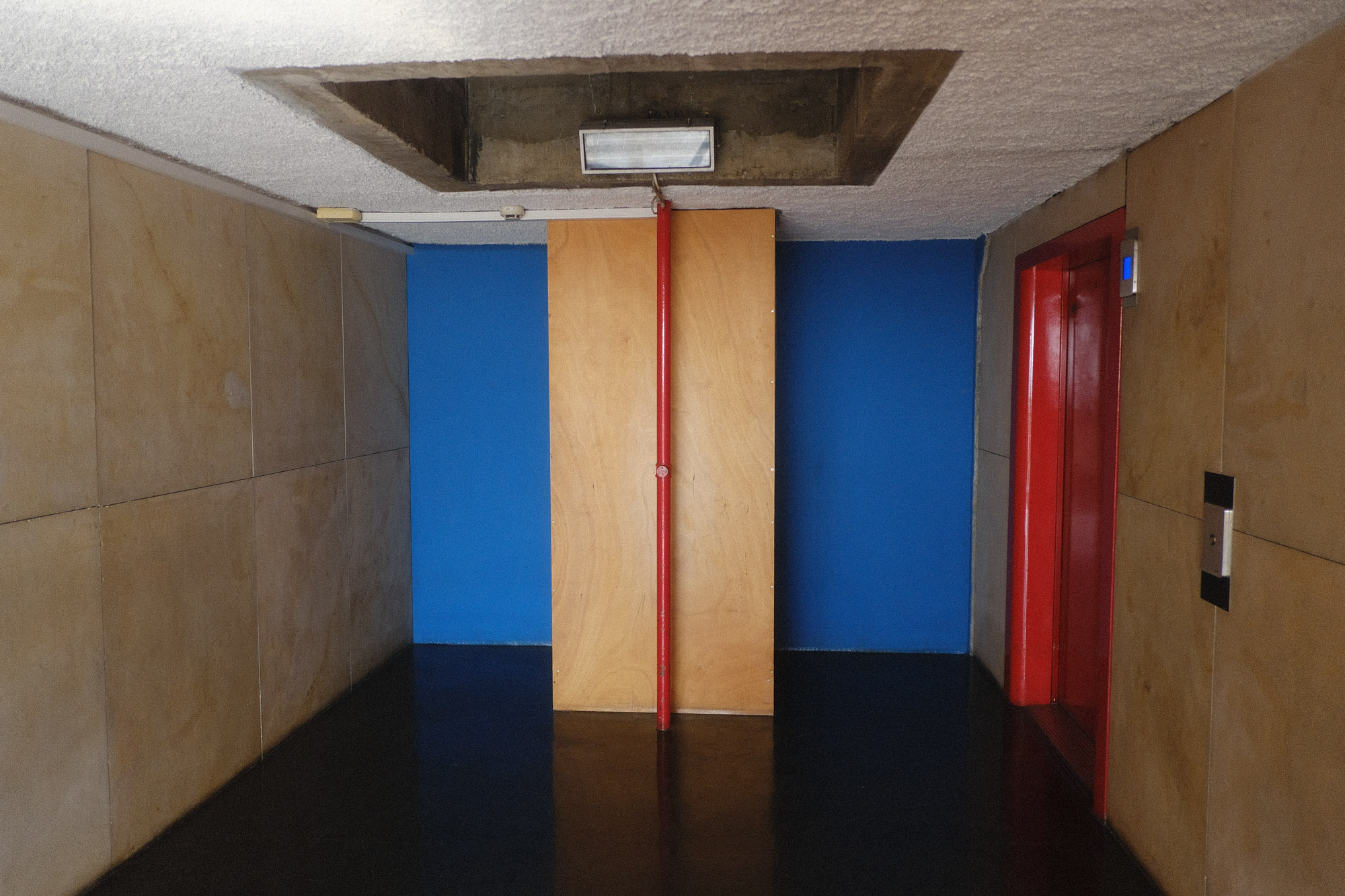 Profiler, Reading: Marie & Alexandre La Cité Radieuse, Apartement 50 (Fig. 1)