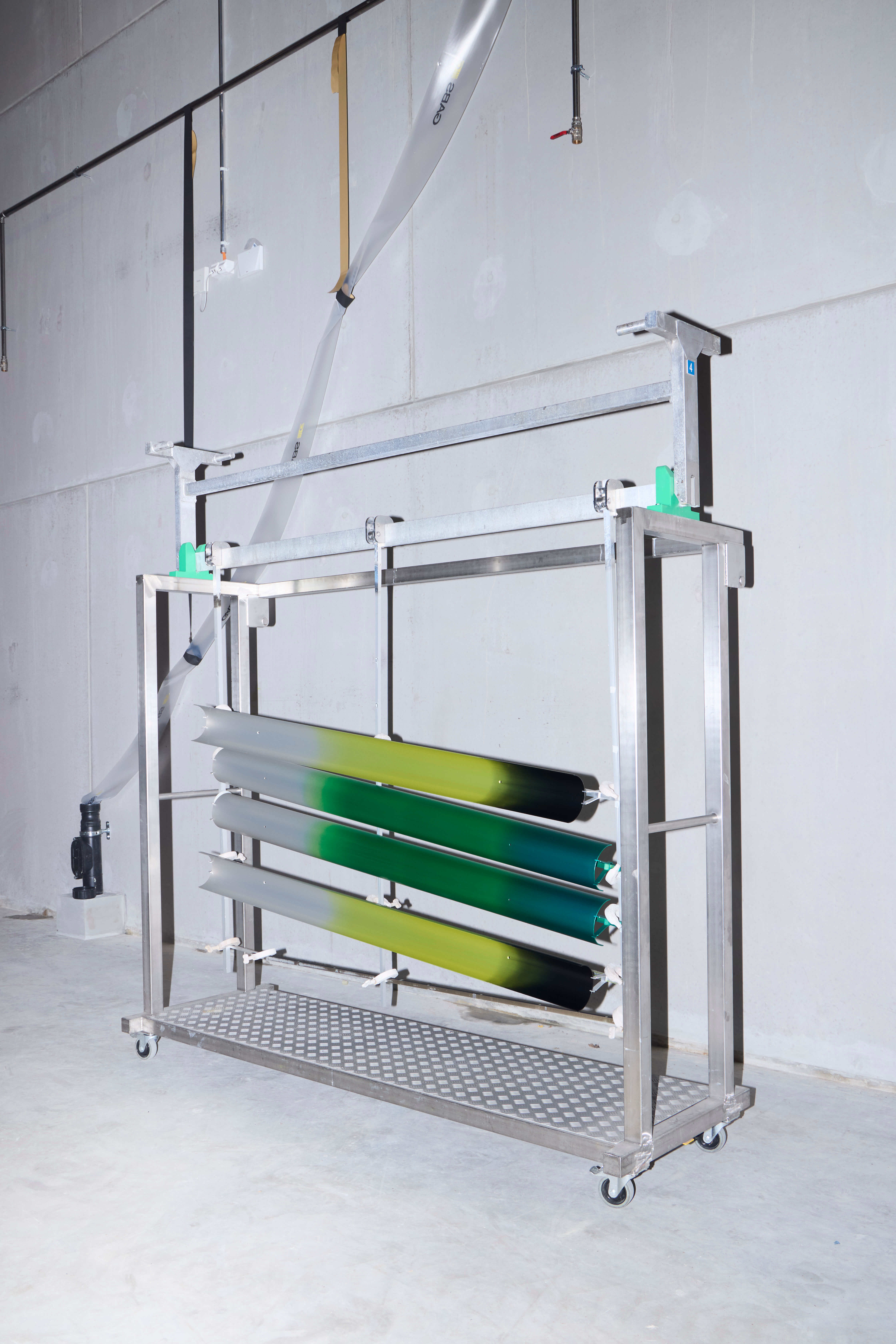 Profiler, Reading: Panter & Tourron & BWB Surface Technology Hall (Fig. 9)