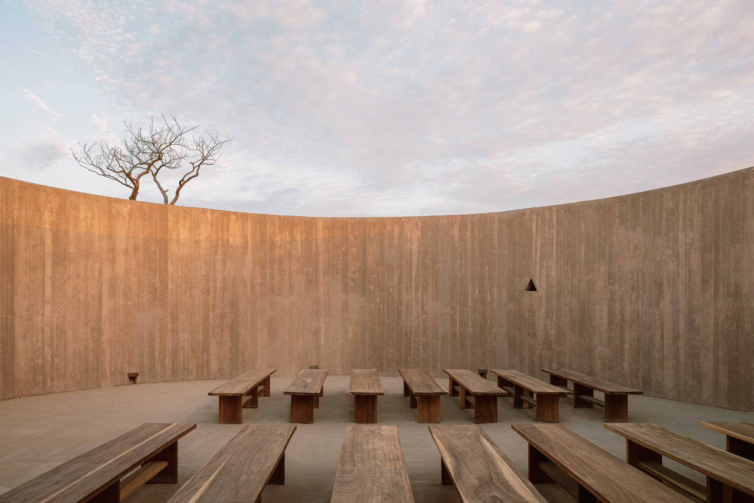 Profiler, Explore: Rubén Valdez Practice for Architecture (Fig. 18)